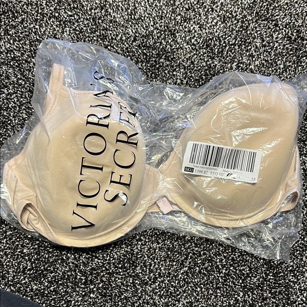 Victoria's Secret Tan T-Shirt Collection Bra lightly lined